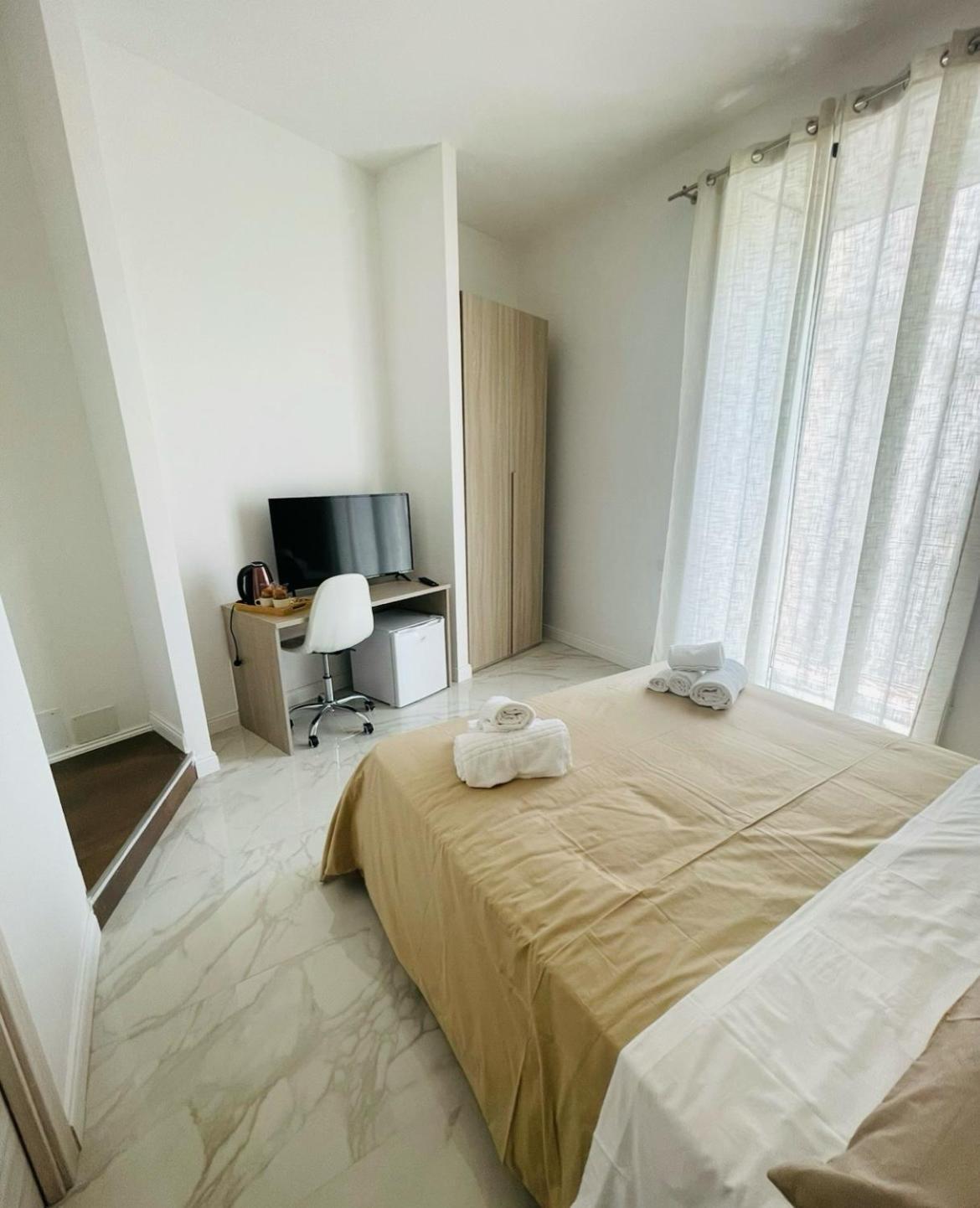 Nerisa Home Napels Buitenkant foto