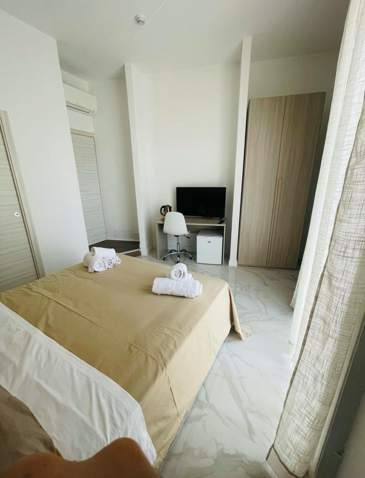 Nerisa Home Napels Buitenkant foto