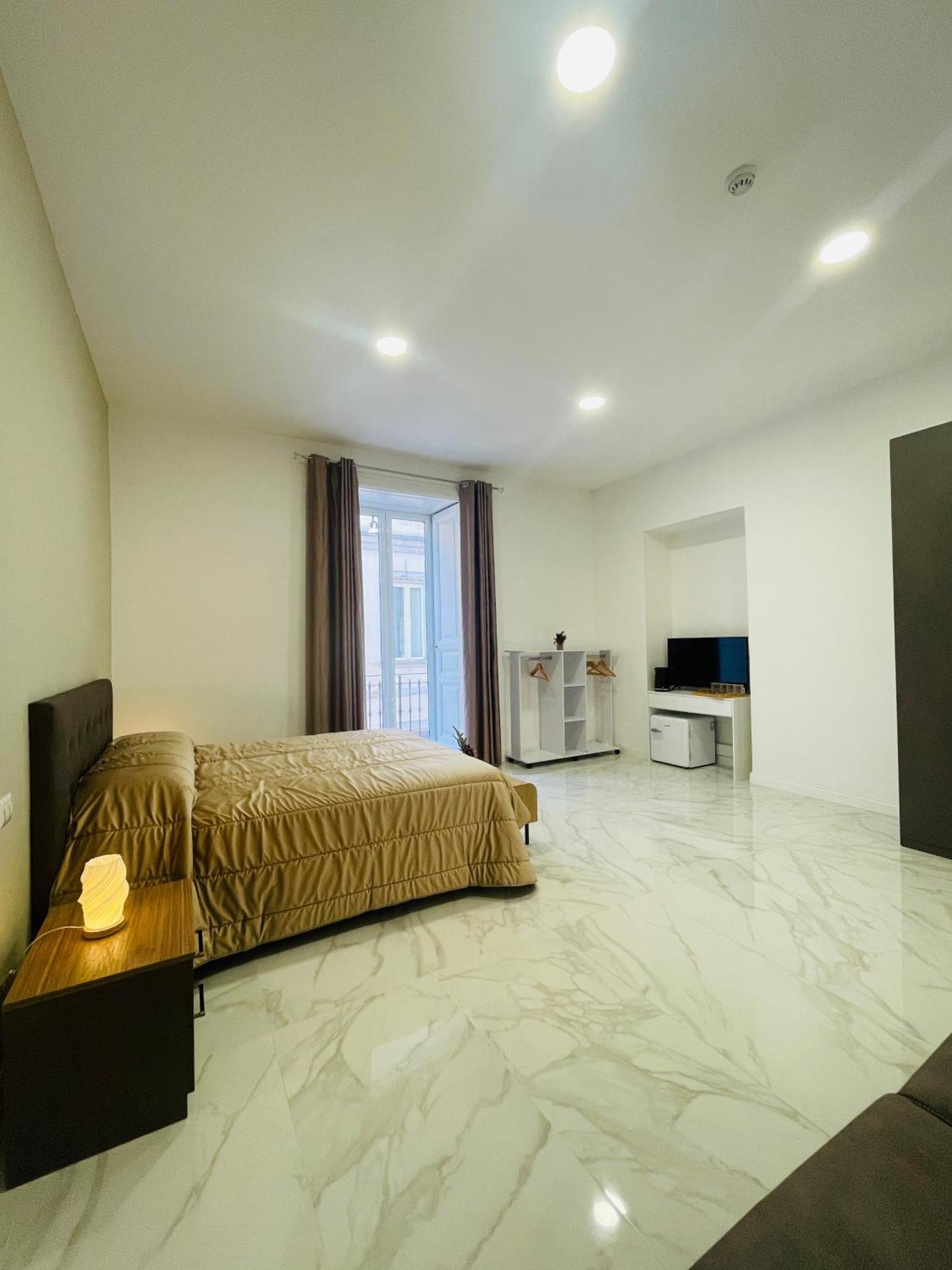 Nerisa Home Napels Buitenkant foto