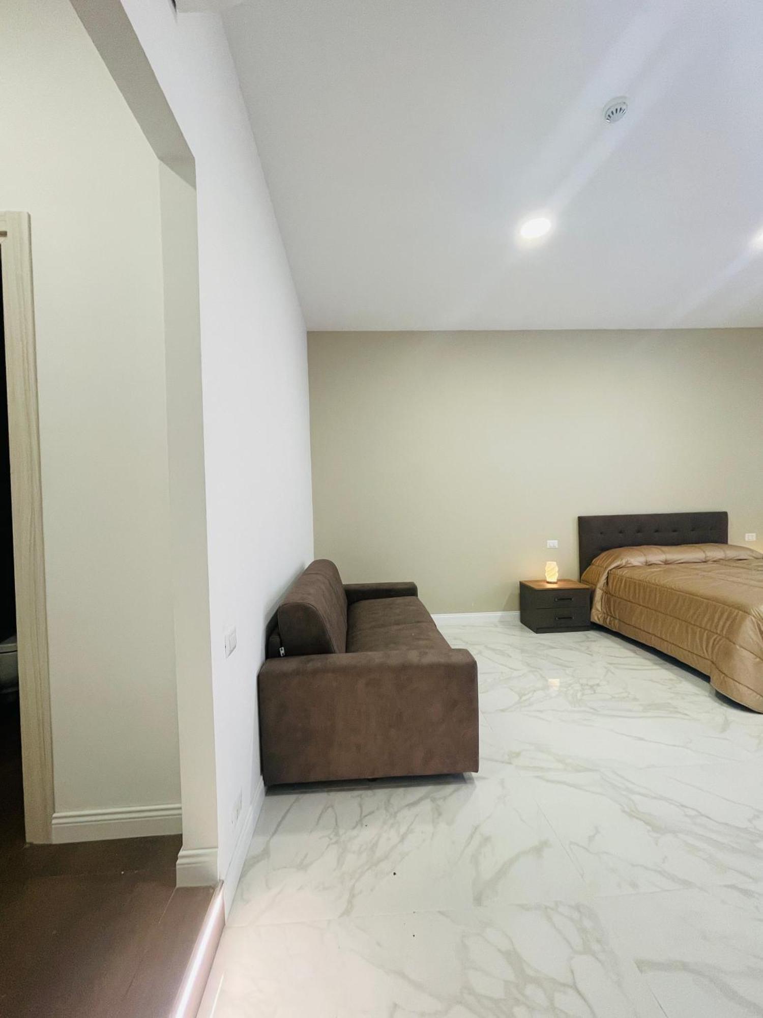 Nerisa Home Napels Buitenkant foto
